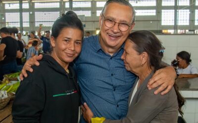 Acompanhado por Valmir de Francisquinho, Eduardo Amorim visita Itabaianinha e fala sobre o projeto para Sergipe