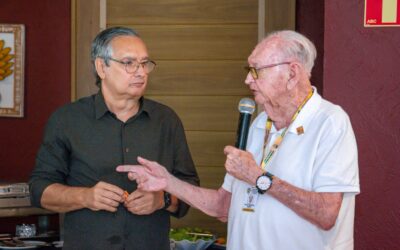 Eduardo Amorim participa de almoço com membros do Rotary Club de Aracaju