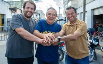 Eduardo Amorim realiza adesivaço na manhã deste domingo em Aracaju